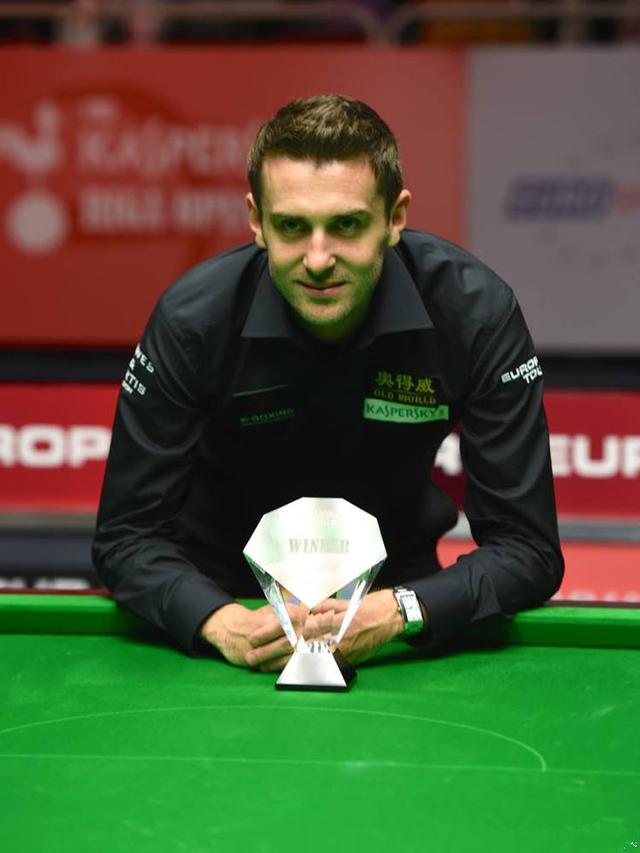 平球员同场 平球员同场