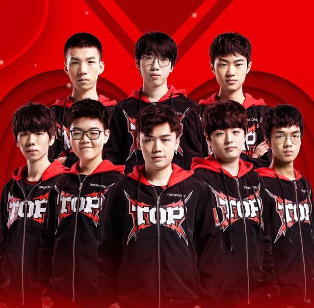 在足球的绿 在足球的绿