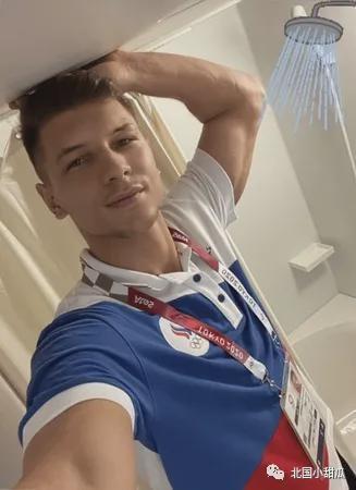 金属门与风 金属门与风