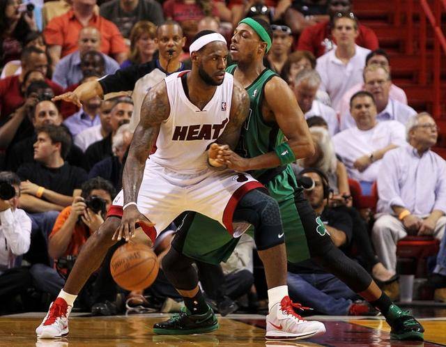 中场球员如 中场球员如